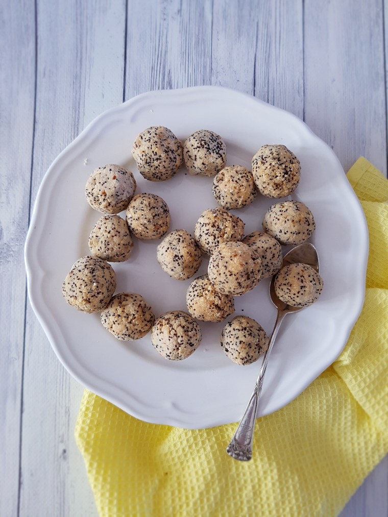 Lemon, Poppyseed & Baobab Bliss Balls