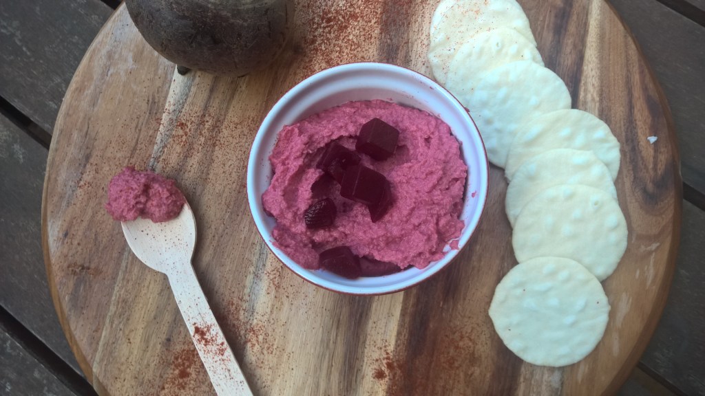 Healthy oil-free beetroot hummus